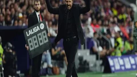 王钰栋与依木兰并肩，能否携手国足创辉煌？